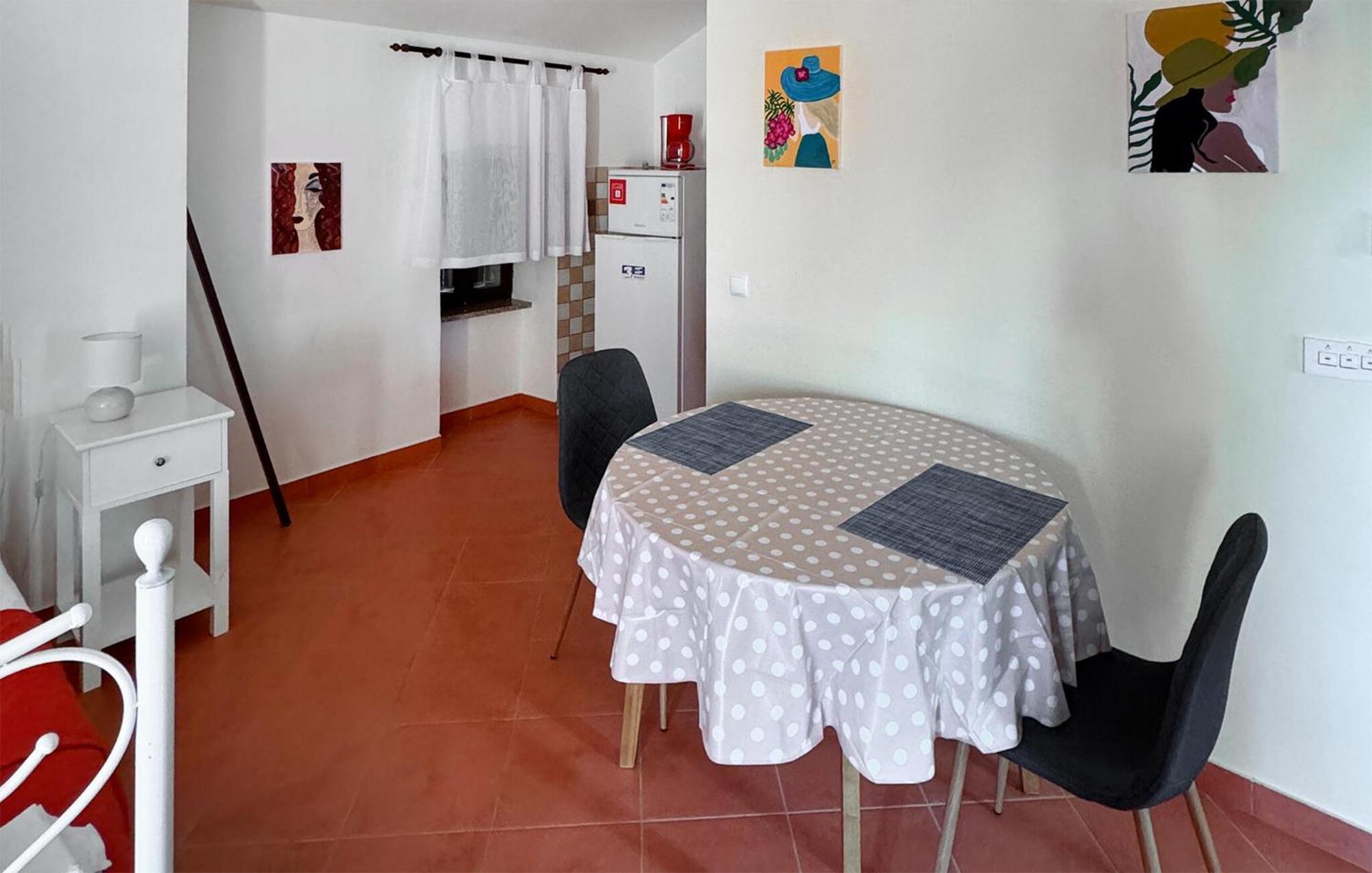 Gorgeous Apartment In Bale With Wifi Esterno foto